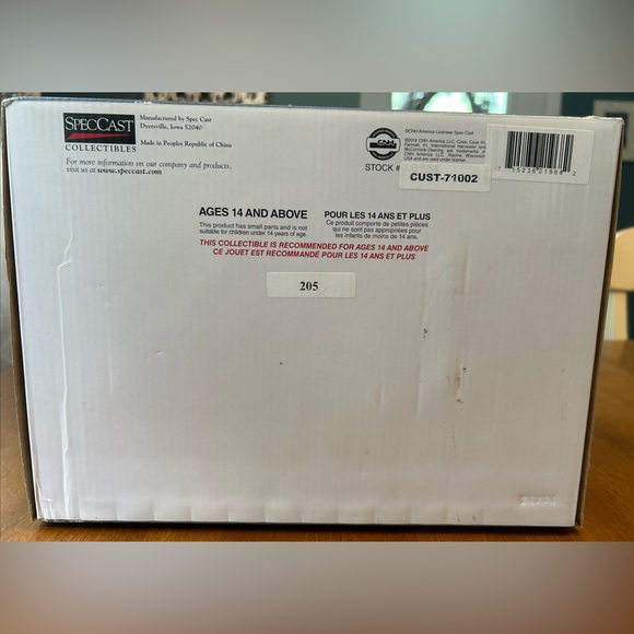 SpecCast Farmall 504 1:16 100th Ann Edition - Picture 6 of 12